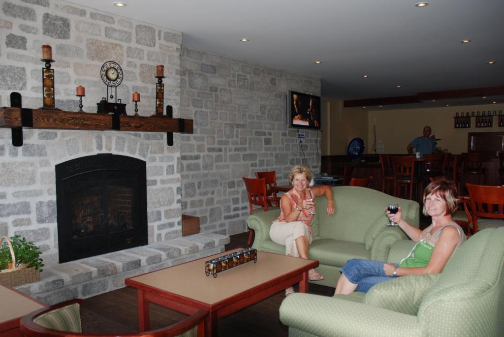 Auberge Le Cabanon Saint Zenon Ngoại thất bức ảnh